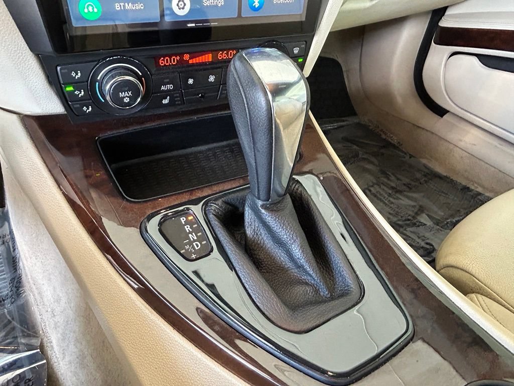 Used 2010 BMW 328i Convertible RWD image 13