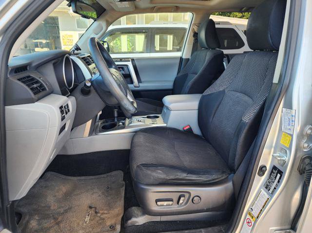 Used 2011 Toyota 4Runner SR5 AWD/4WD image 11