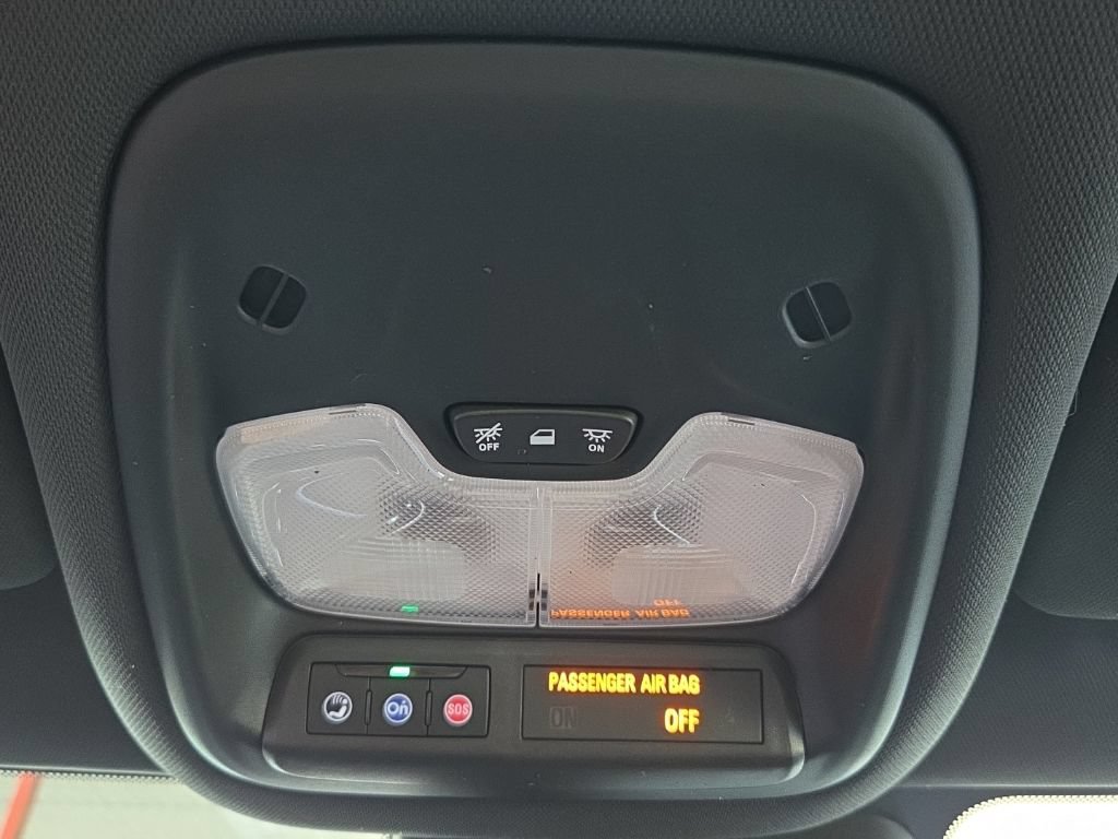 Used 2023 Chevrolet TrailBlazer RS w/ Convenience Package FWD image 42