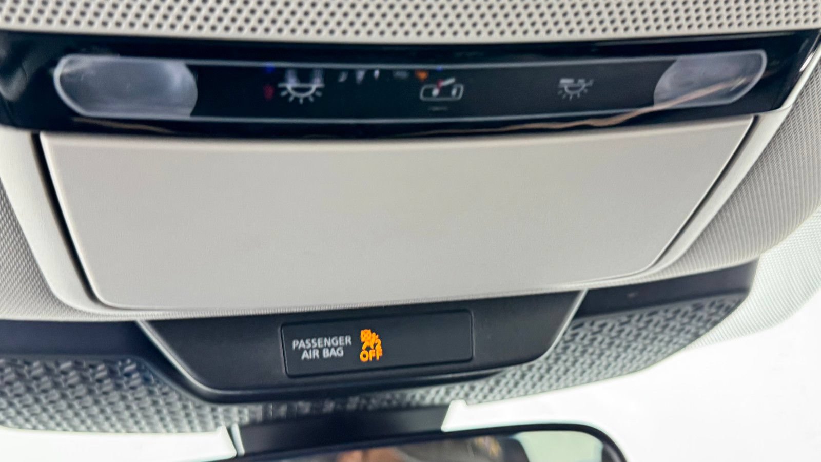 Certified 2024 Nissan Ariya AWD image 32