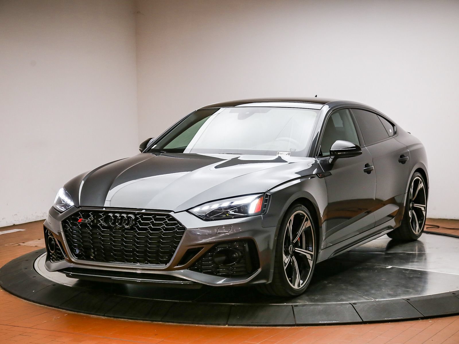 Certified 2025 Audi RS 5 Sportback AWD/4WD image 9