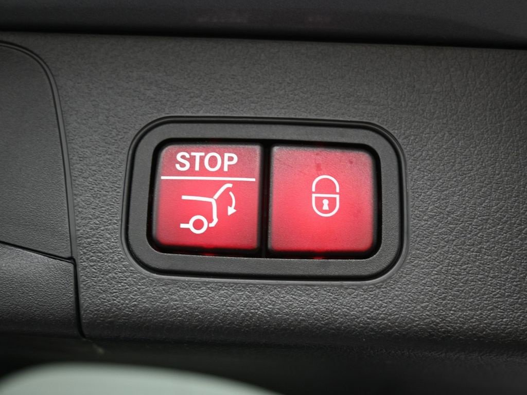 Used 2023 Mercedes-Benz EQB 250+ w/ Exclusive Package image 16