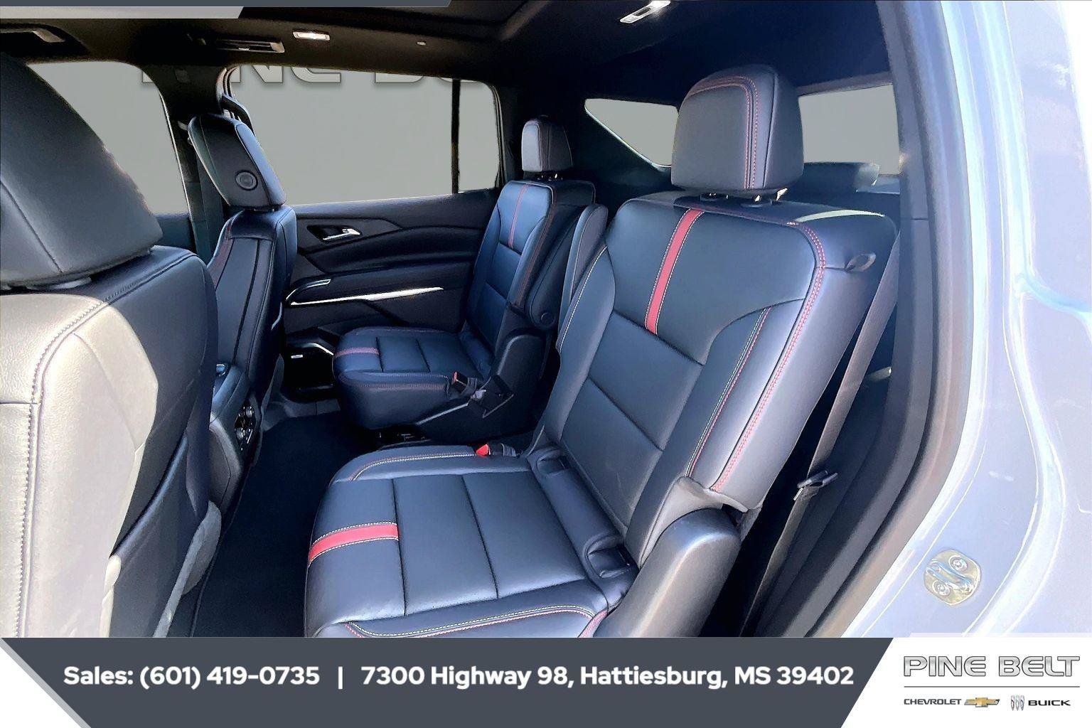 New 2026 Chevrolet Traverse RS FWD image 19