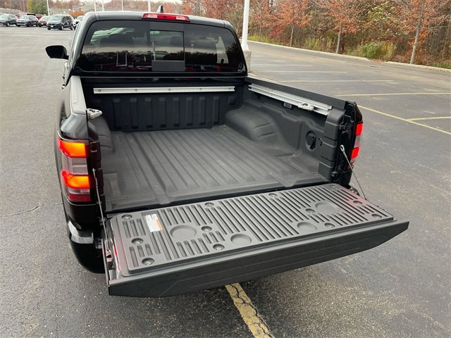 Used 2024 Nissan Frontier Pro-X w/ Pro Convenience Package image 27