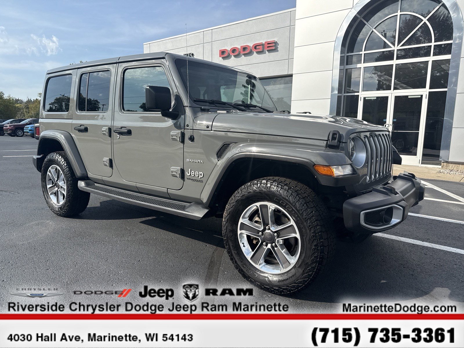Used 2022 Jeep Wrangler Unlimited Sahara w/ Cold Weather Group AWD/4WD image 2