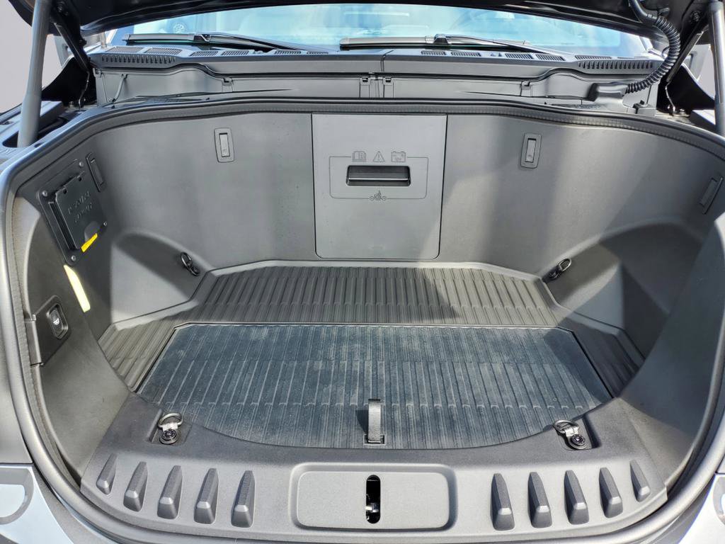 New 2025 Ford F150 Lightning Flash image 18