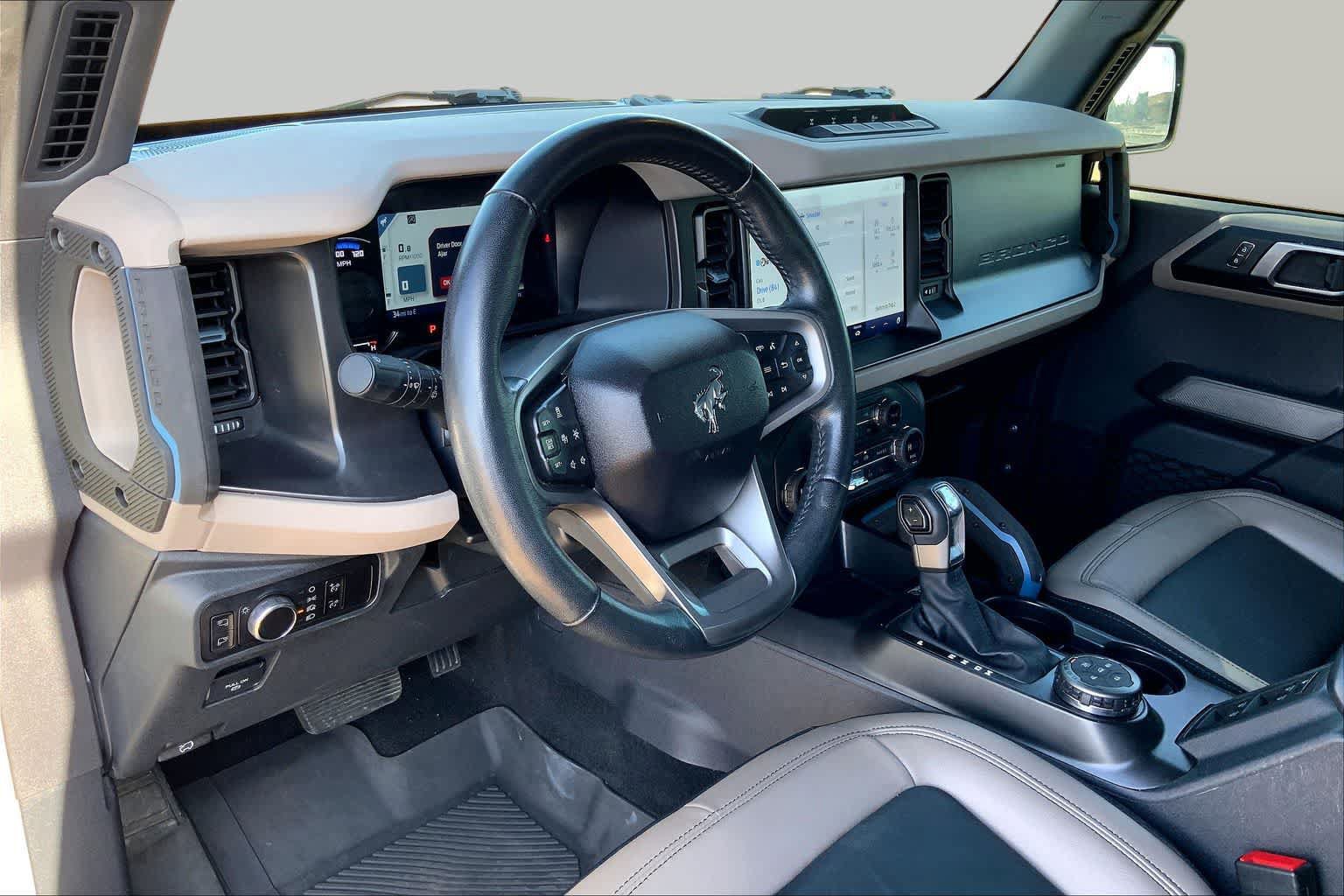 Used 2023 Ford Bronco Wildtrak AWD/4WD image 18
