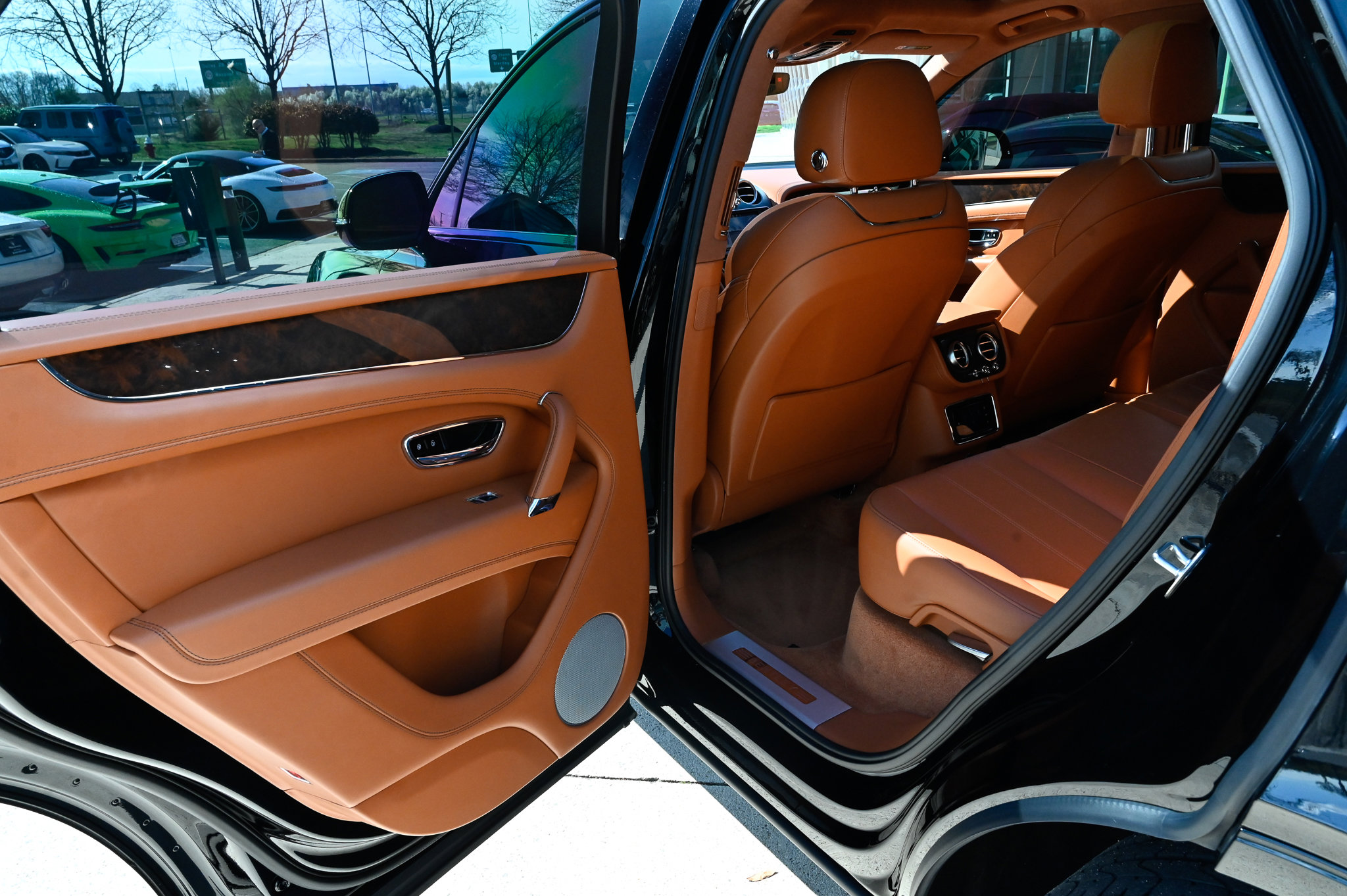 Used 2019 Bentley Bentayga image 33