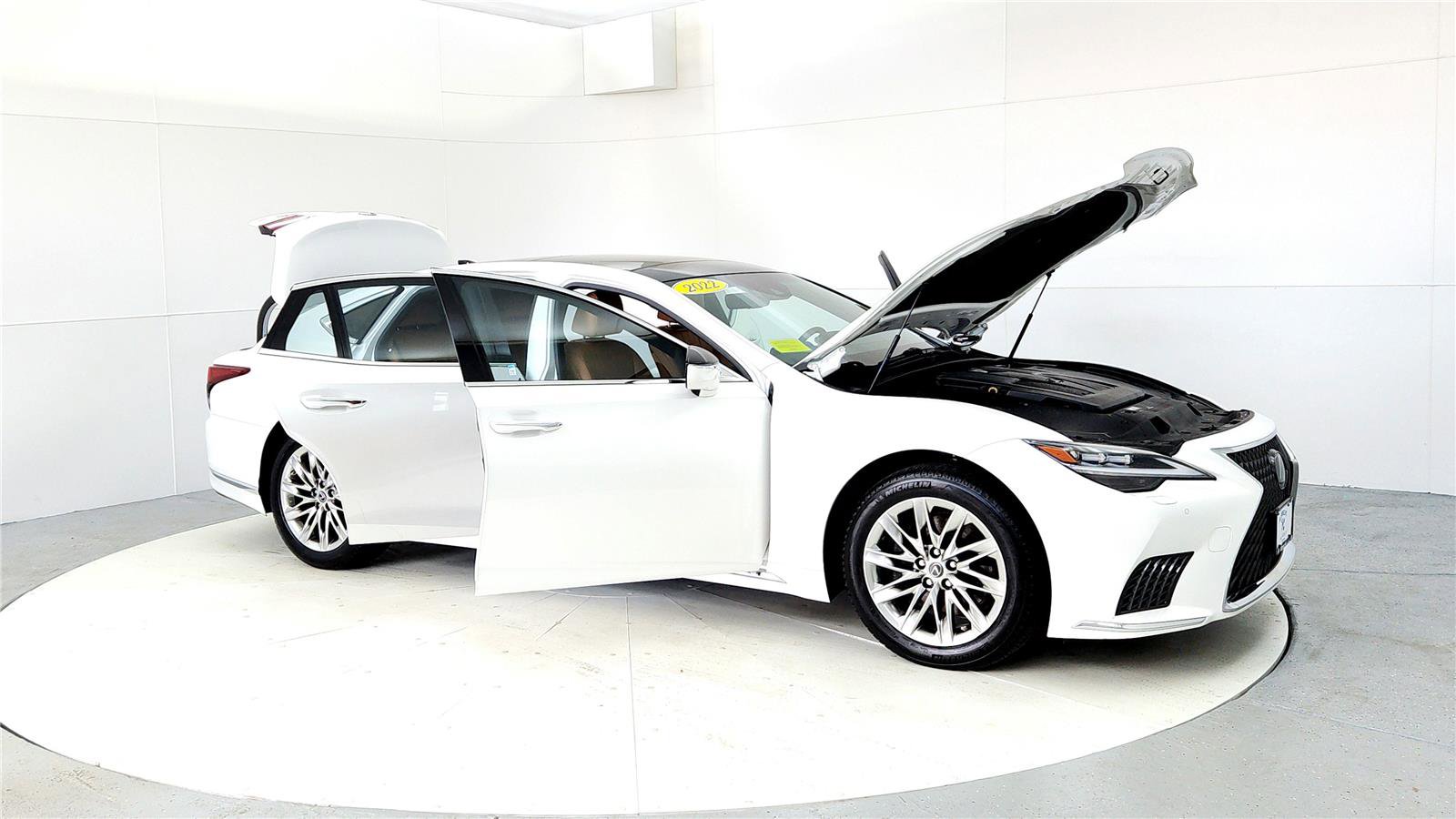 Used 2022 Lexus LS 500 AWD w/ Interior Upgrade Package image 12