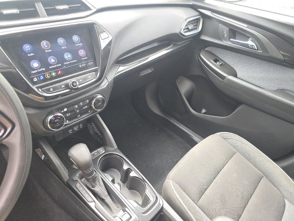 Used 2021 Chevrolet TrailBlazer LT w/ Convenience Package FWD image 28