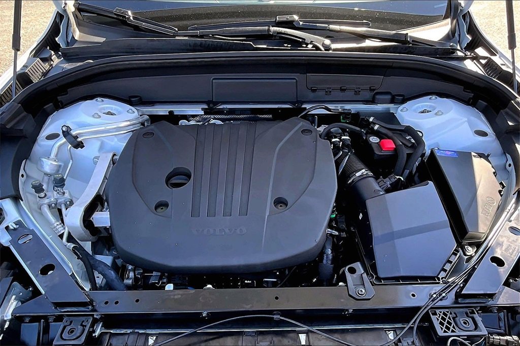 Certified 2026 Volvo XC60 B5 Plus w/ Protection Package Premier image 30