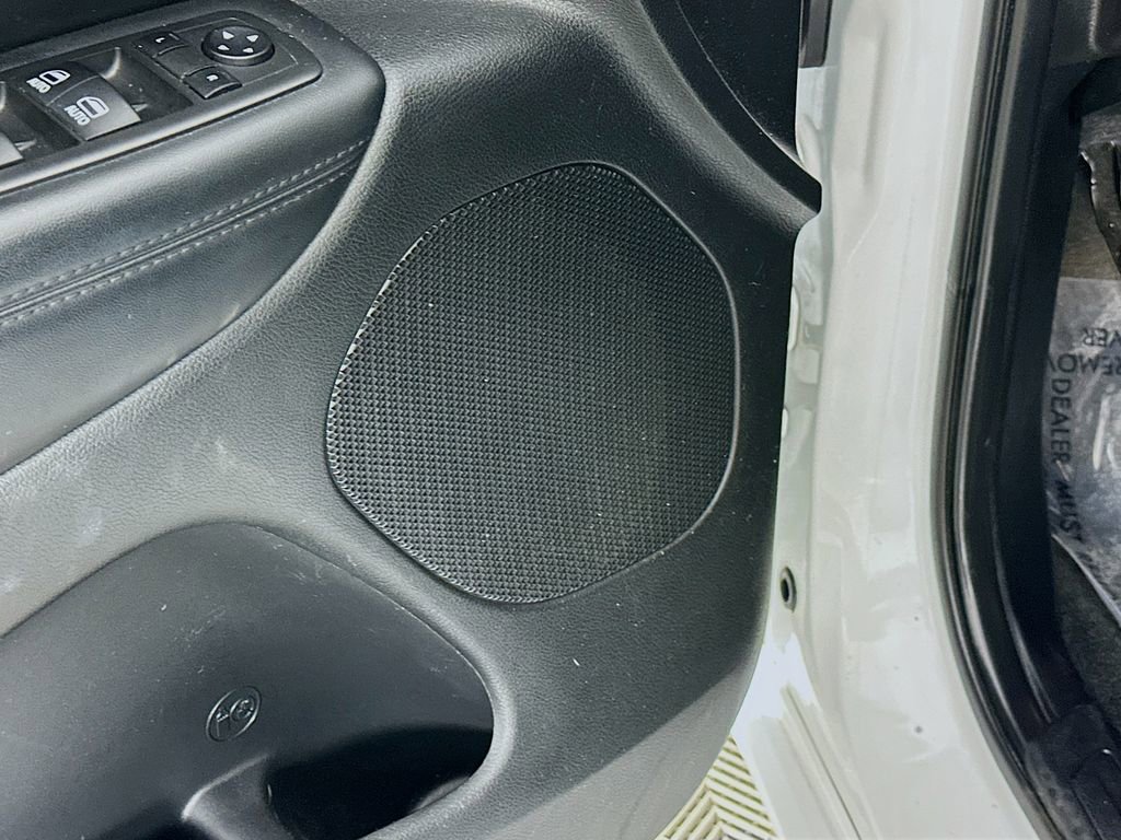 Certified 2022 Jeep Grand Cherokee Laredo X image 30