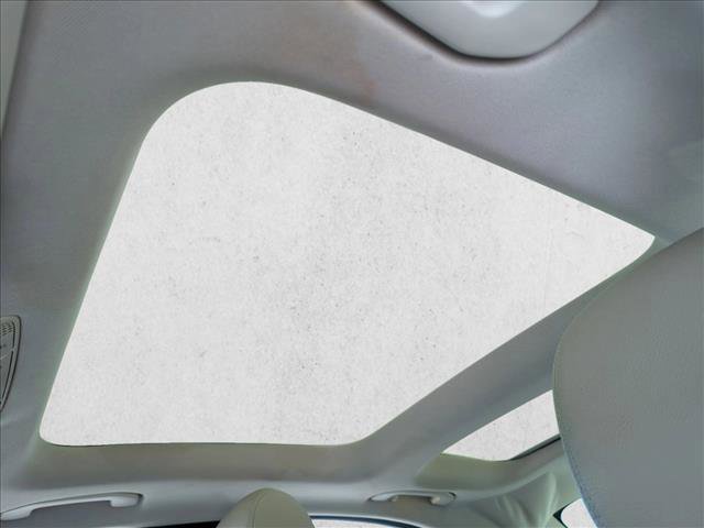 Used 2015 Mercedes-Benz C 300 4MATIC Sedan image 15