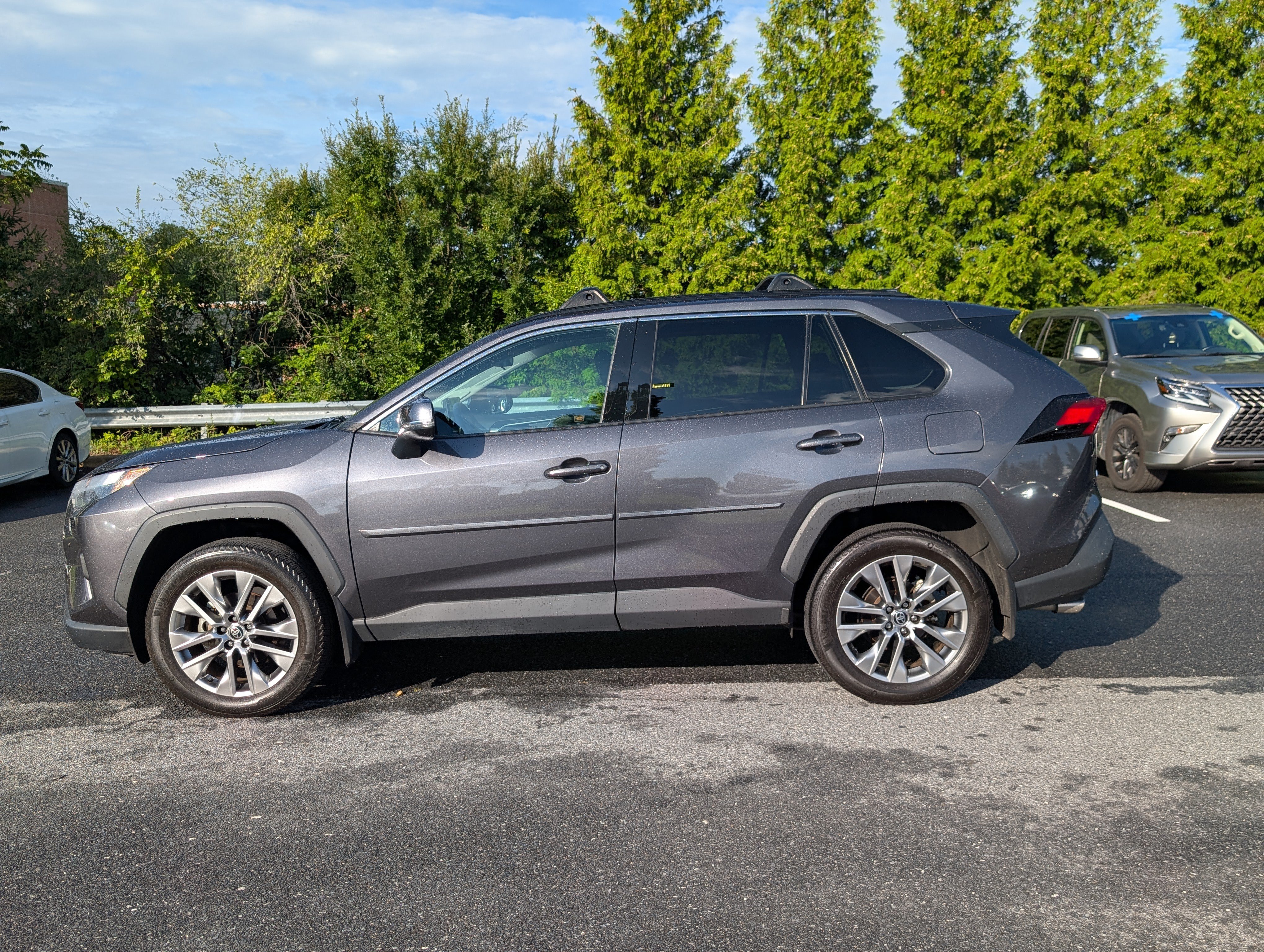 Used 2024 Toyota RAV4 XLE Premium w/ Weather Package AWD/4WD image 6