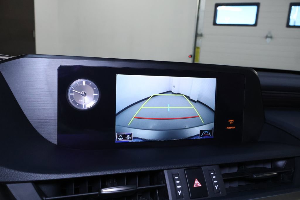 Used 2019 Lexus ES 350 w/ Premium Package image 30