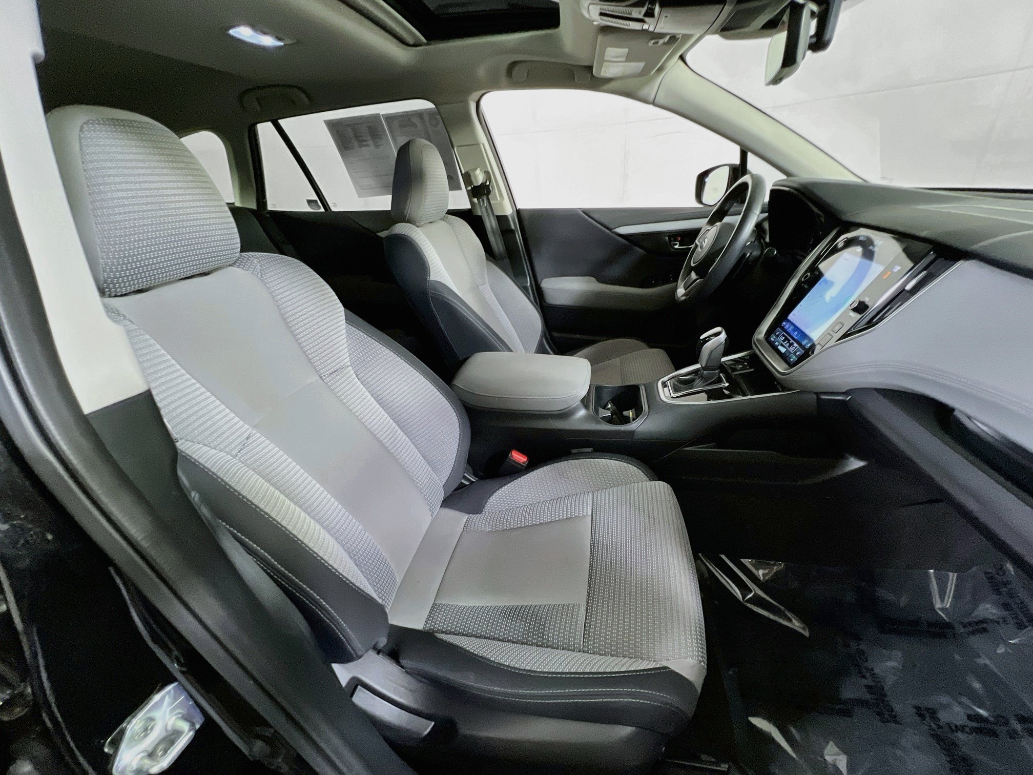 Used 2023 Subaru Outback Premium AWD/4WD image 28