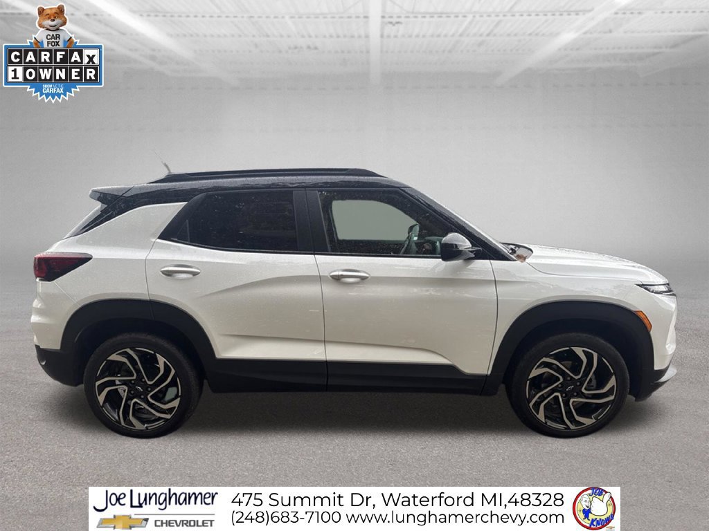 Used 2024 Chevrolet TrailBlazer RS w/ Driver Confidence Package AWD/4WD image 2