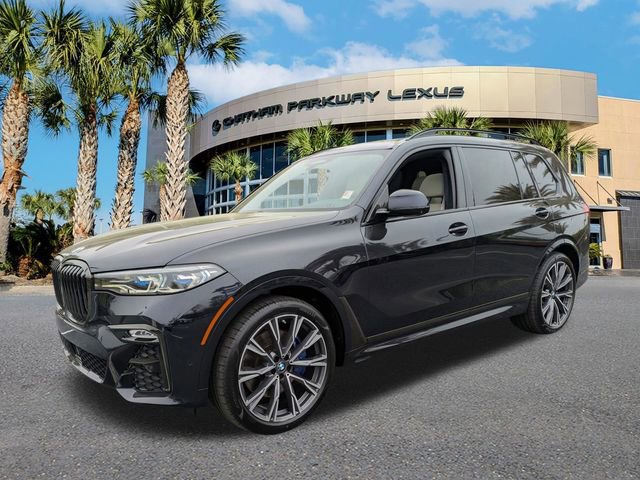 Used 2021 BMW X7 M50i image 9