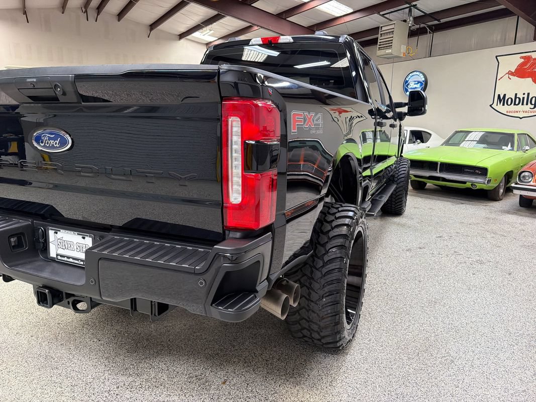 Used 2024 Ford F250 XL w/ STX Appearance Package AWD/4WD image 16