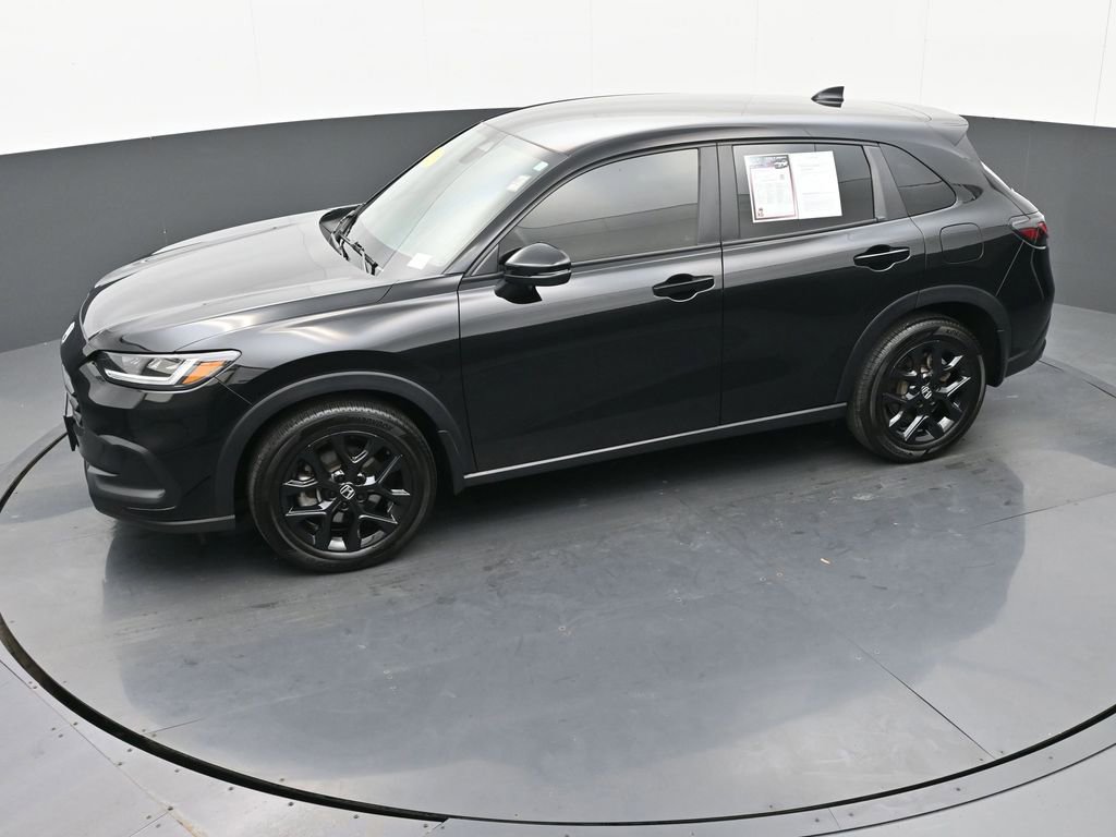 Used 2025 Honda HR-V Sport image 29