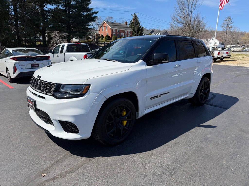 Used 2018 Jeep Grand Cherokee Trackhawk AWD/4WD image 2