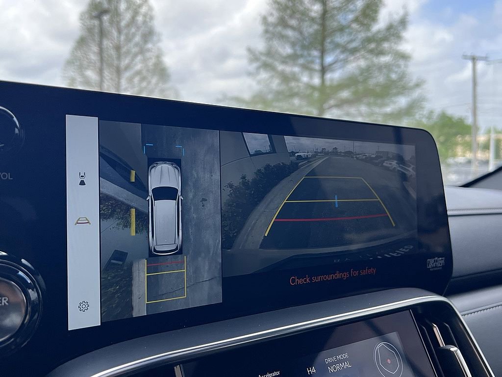 Certified 2025 Lexus LX 700h Overtrail w/ Accessory Package (Z1) image 17