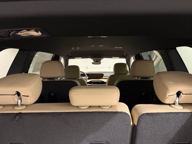 New 2027 Buick Enclave Preferred w/ Power Package FWD image 11