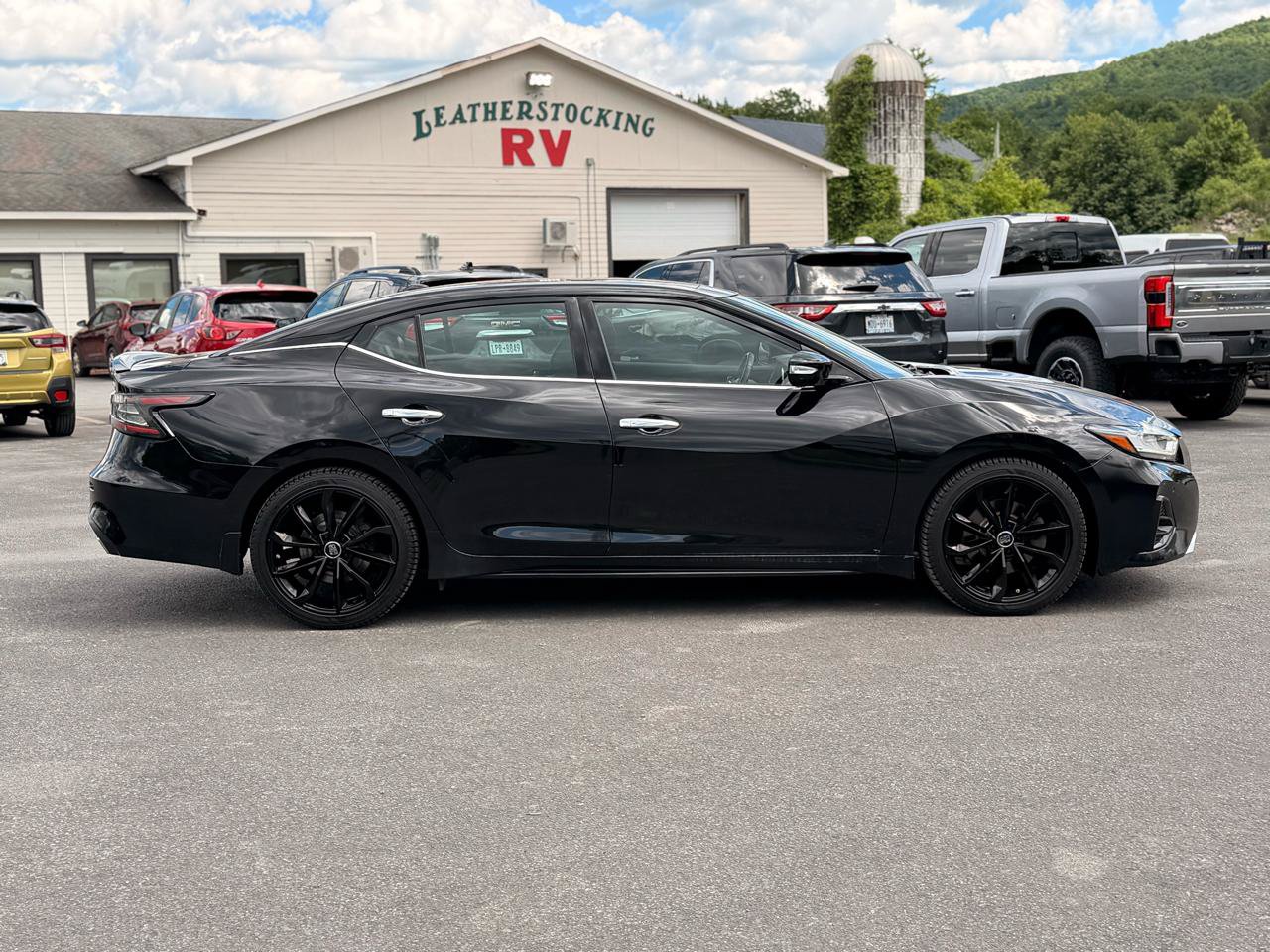 Used 2019 Nissan Maxima Platinum w/ Illumination Package FWD image 4
