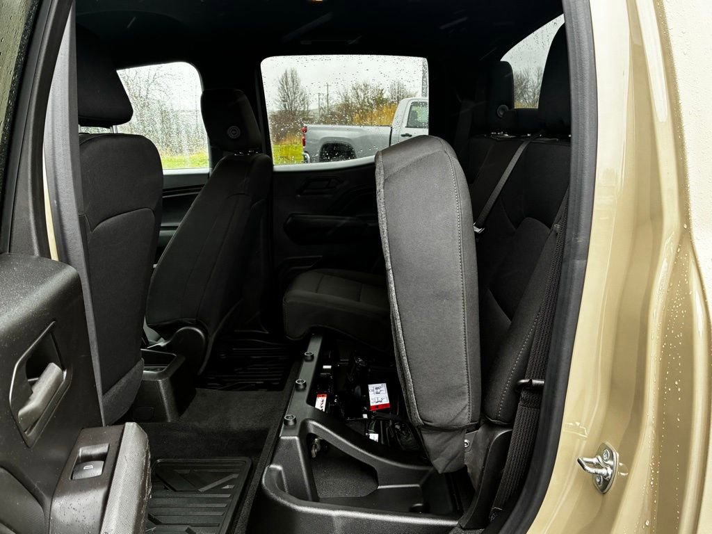 Used 2024 Chevrolet Colorado W/T image 28