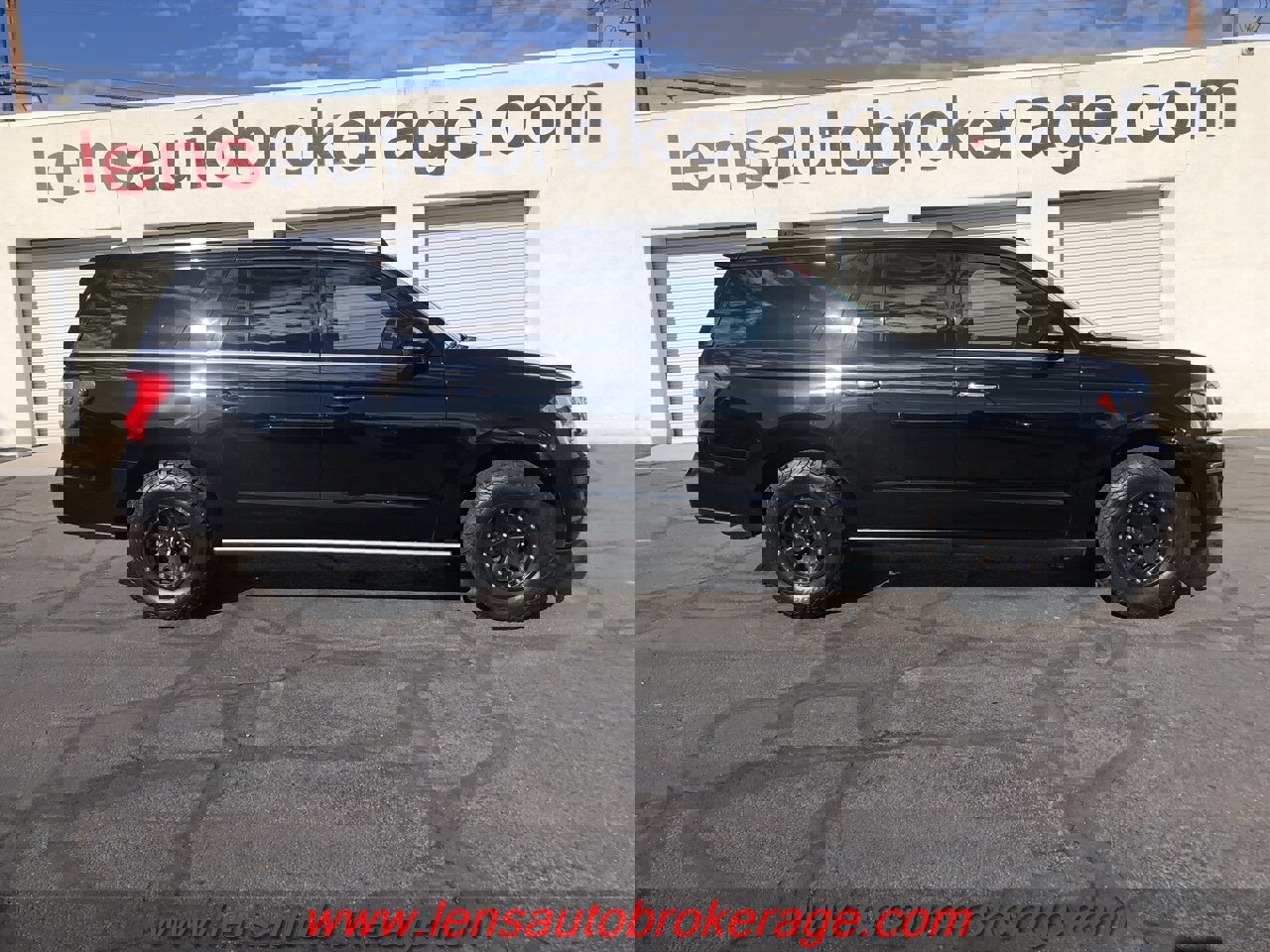Used 2018 Ford Expedition Max Limited w/ Cargo Package image 1