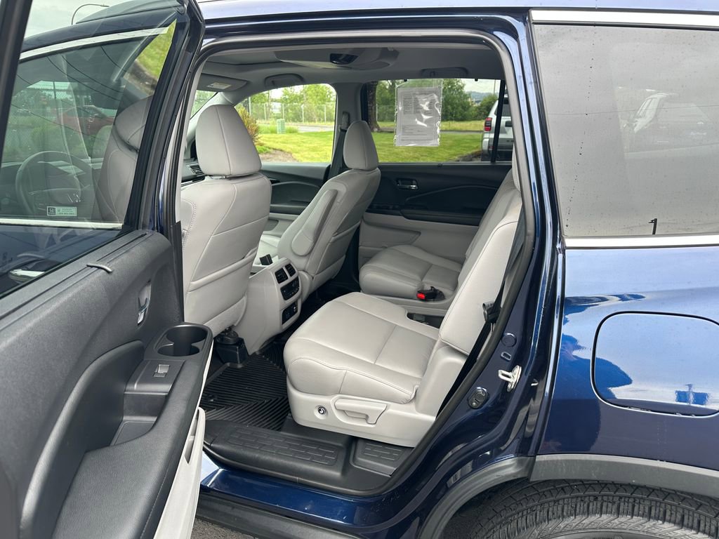 Used 2020 Honda Pilot Touring image 14