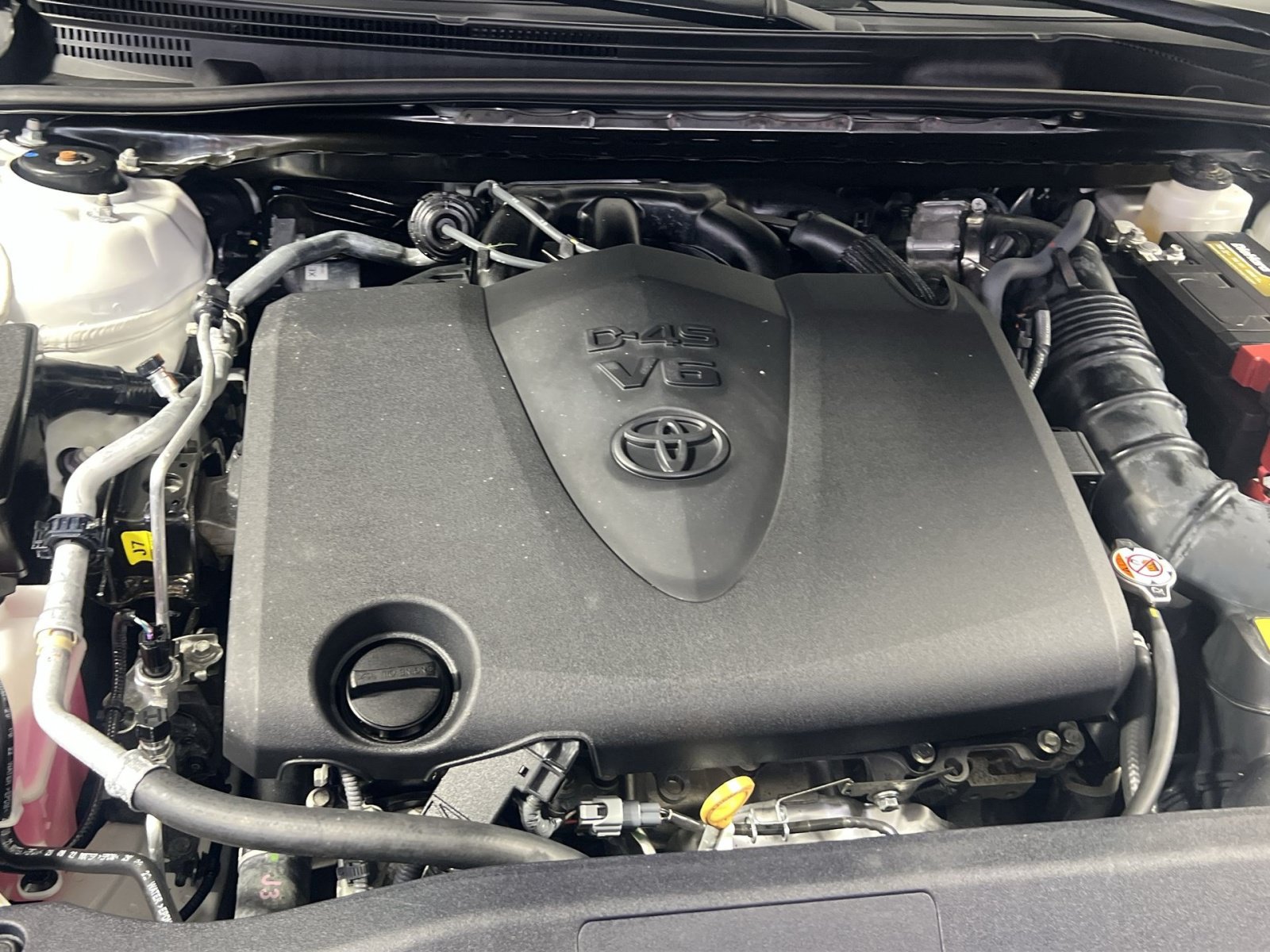 Used 2023 Toyota Camry XSE w/ Navigation Package FWD image 30