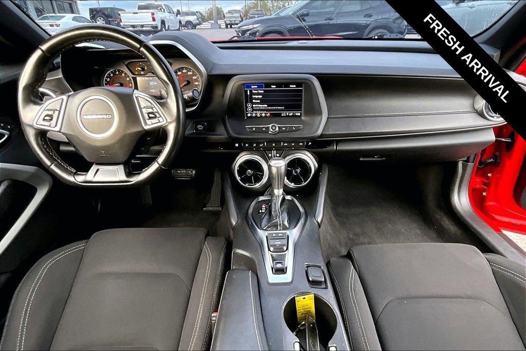 Used 2023 Chevrolet Camaro LT RWD image 5