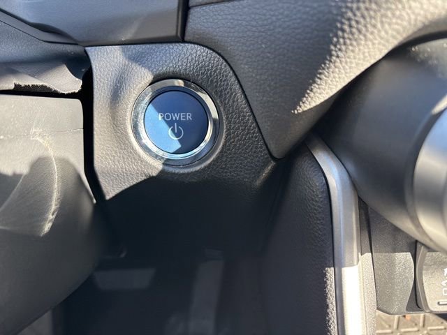 Used 2022 Toyota RAV4 XLE Premium image 33