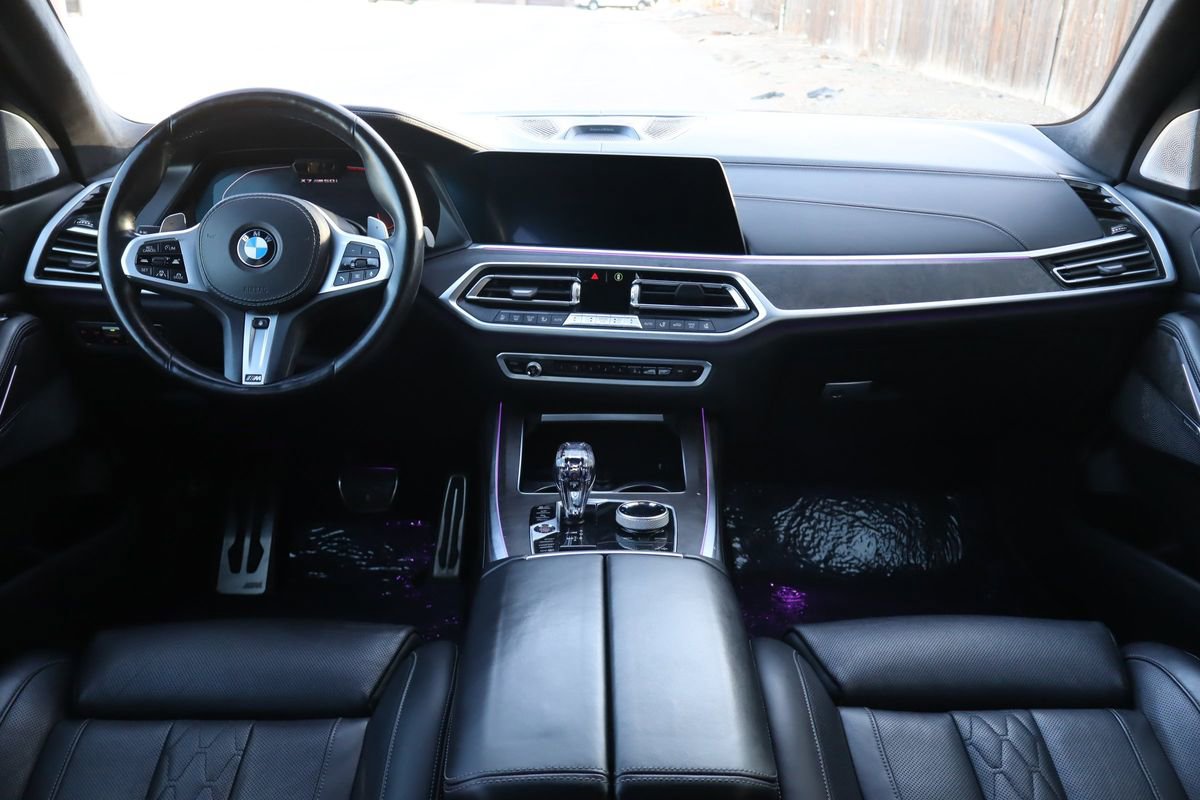 Used 2020 BMW X7 M50i w/ Dynamic Handling Package image 16
