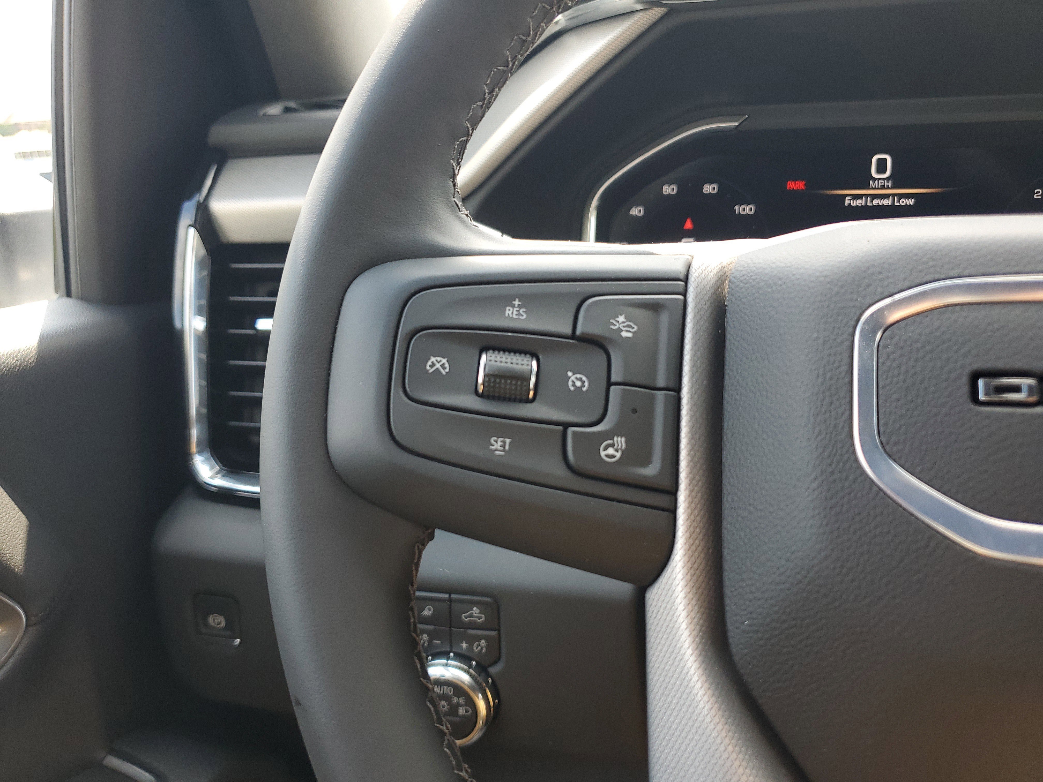 New 2025 GMC Sierra 2500 Denali image 23