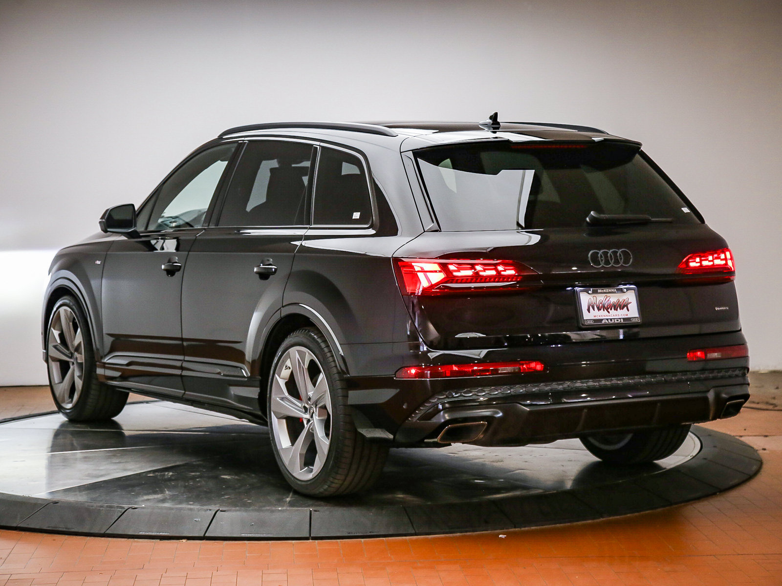 New 2026 Audi Q7 3.0T Prestige AWD/4WD image 2