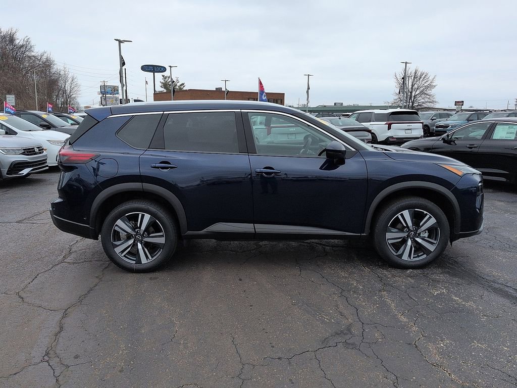 Used 2026 Nissan Rogue SL image 2