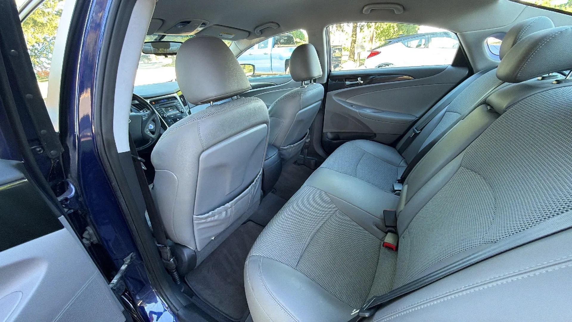 Used 2014 Hyundai Sonata SE FWD image 20