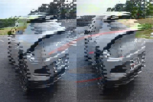 New 2025 Kia EV6 Light w/ Light LR Technology Package image 5