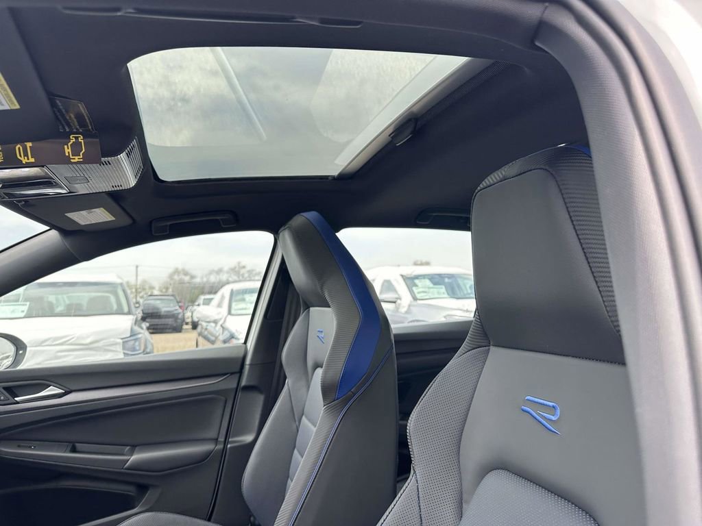 New 2026 Volkswagen Golf image 17