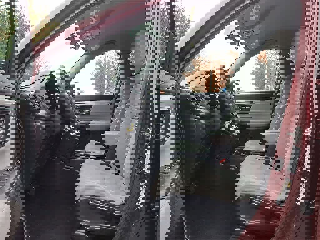 Used 2018 Honda CR-V LX image 11