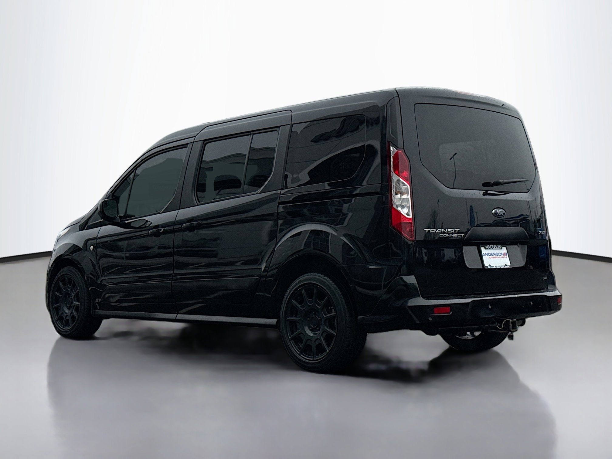 Used 2023 Ford Transit Connect XLT image 15