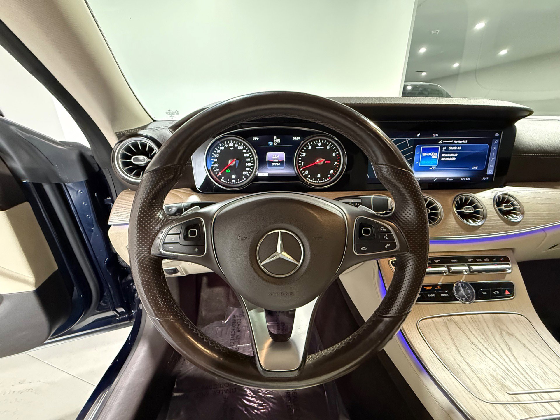 Used 2018 Mercedes-Benz E 400 4MATIC Coupe image 34