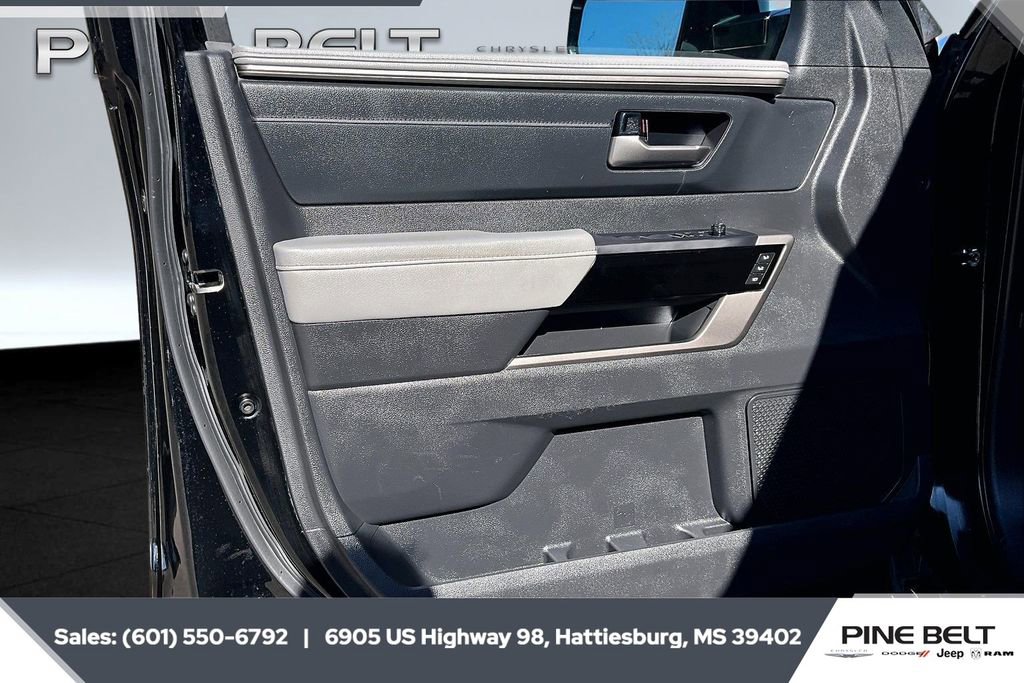 Used 2024 Toyota Tundra Limited image 17