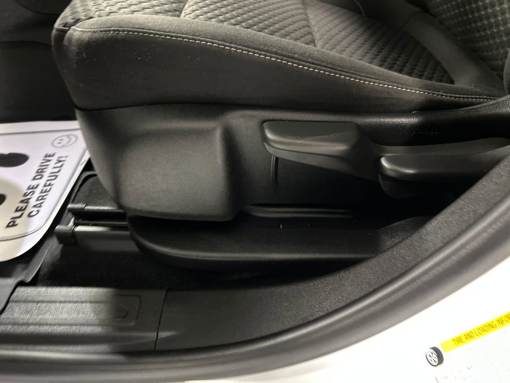 Used 2019 GMC Acadia SLE image 12