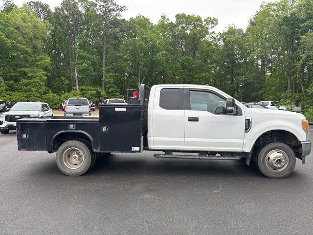 Used 2017 Ford F350 XL w/ Power Equipment Group AWD/4WD image 6