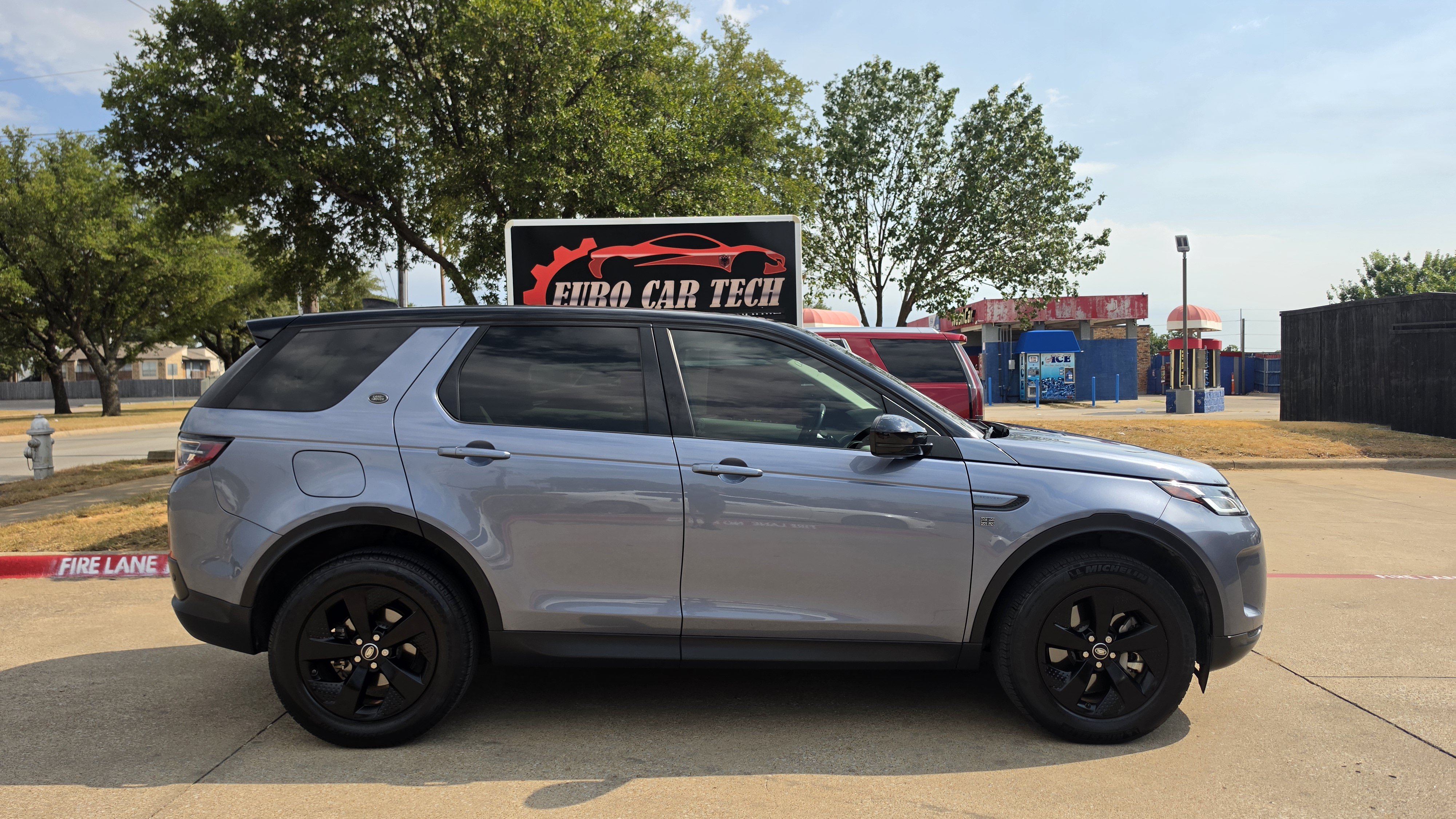 Used 2020 Land Rover Discovery Sport S AWD/4WD image 7
