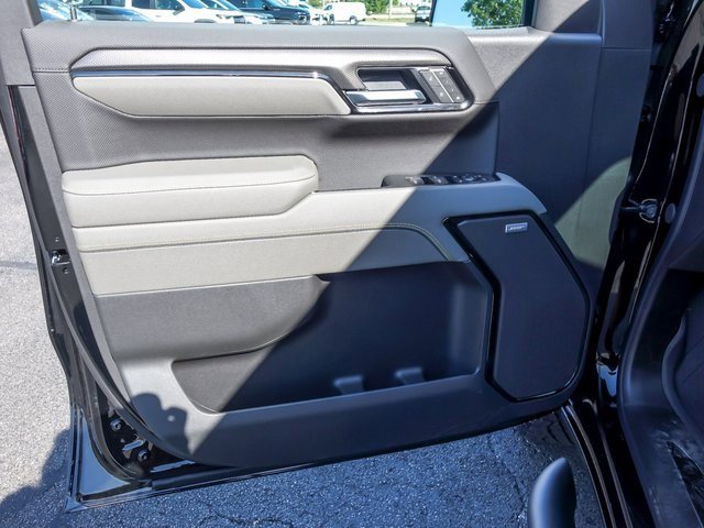 New 2026 Chevrolet Silverado 1500 ZR2 image 16