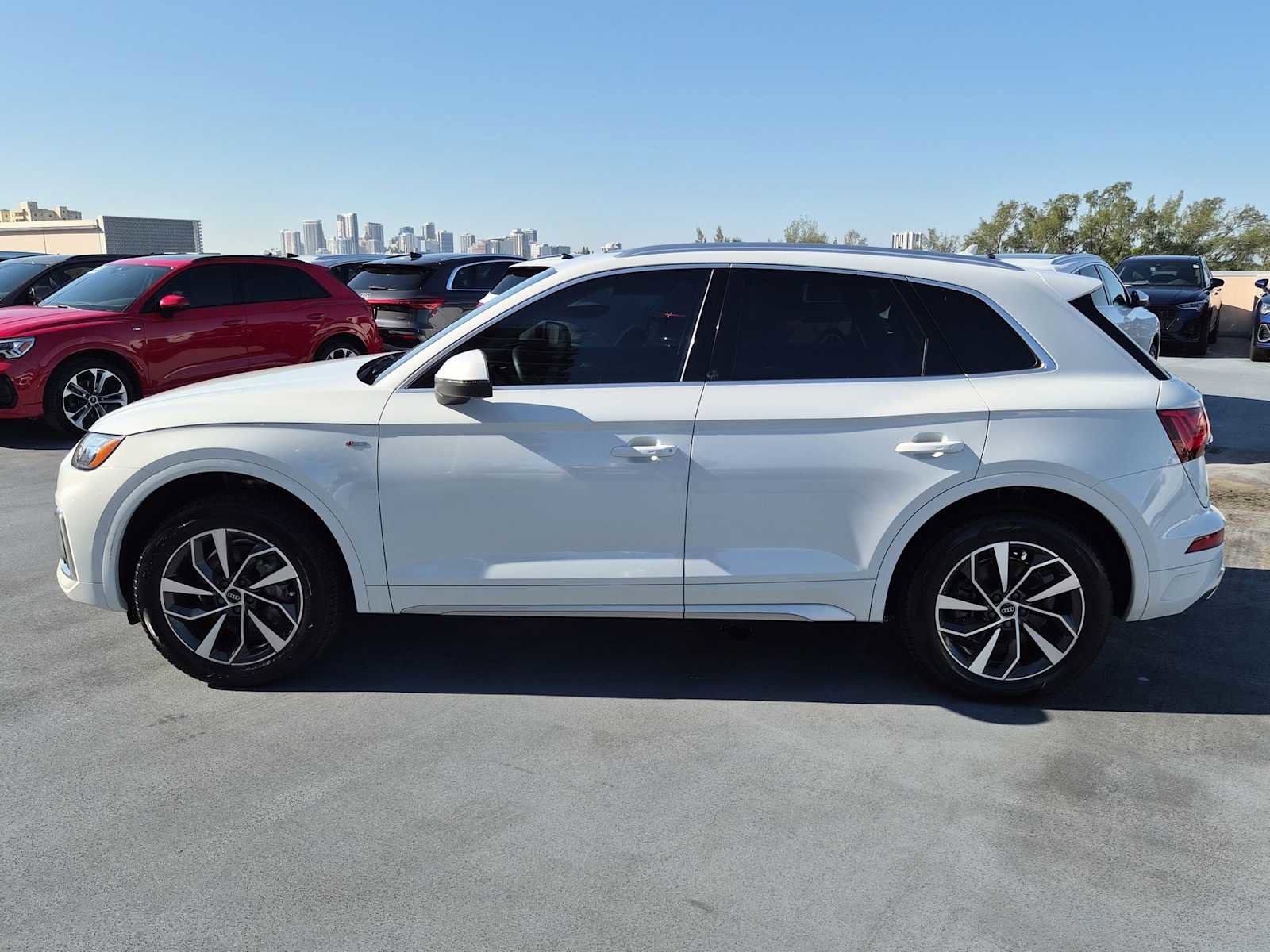 Certified 2022 Audi Q5 2.0T Premium image 3